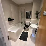 Airport Entire House ダブリン