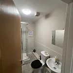 Airport Entire House 아파트 더블린