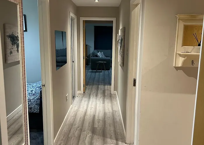 Airport Entire House *