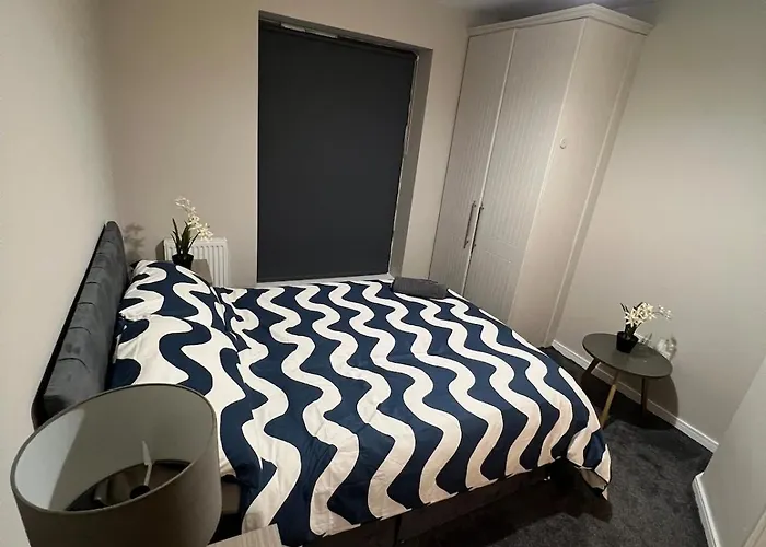 Airport Entire House *