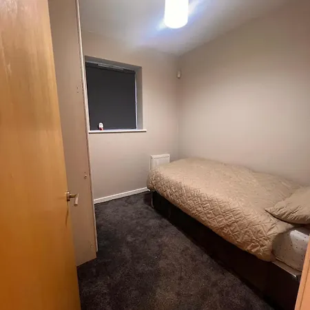 Airport Entire House Апартаменты Дублин